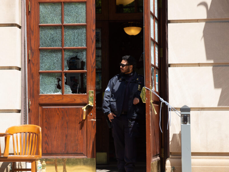Image taken on May 1, 2024 a day after police raided the protests at Columbia University a public safety officer stands in the doorway of Hamilton Hall. (Credit: Indy Scholtens)