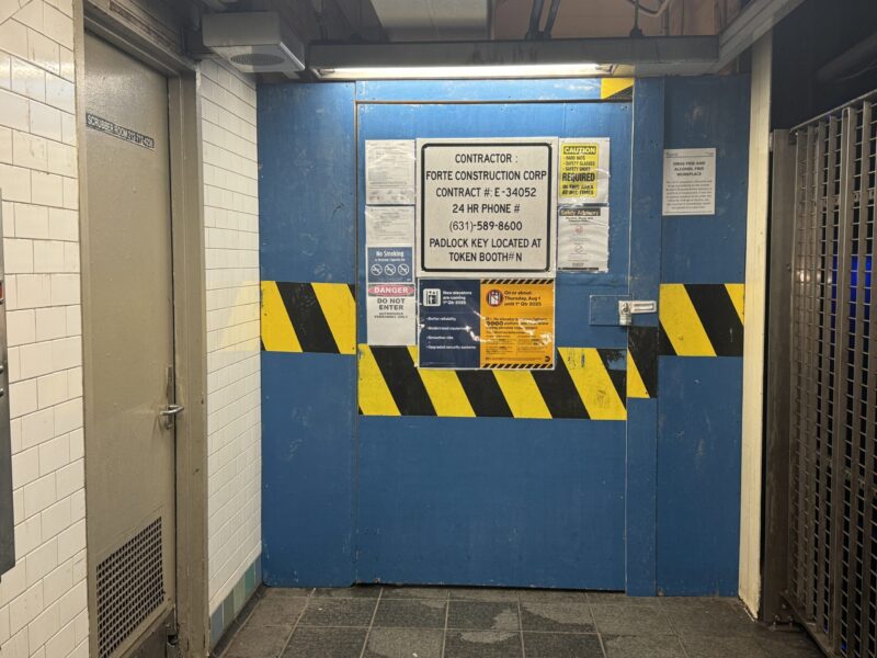 An elevator outage at 42 St-Time Square R train platform. (Credit: Delan Li)