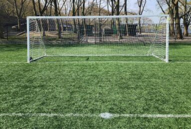 The soccer industry has taken some measures to confront extreme heat (Credit: Edward Cleaver)
