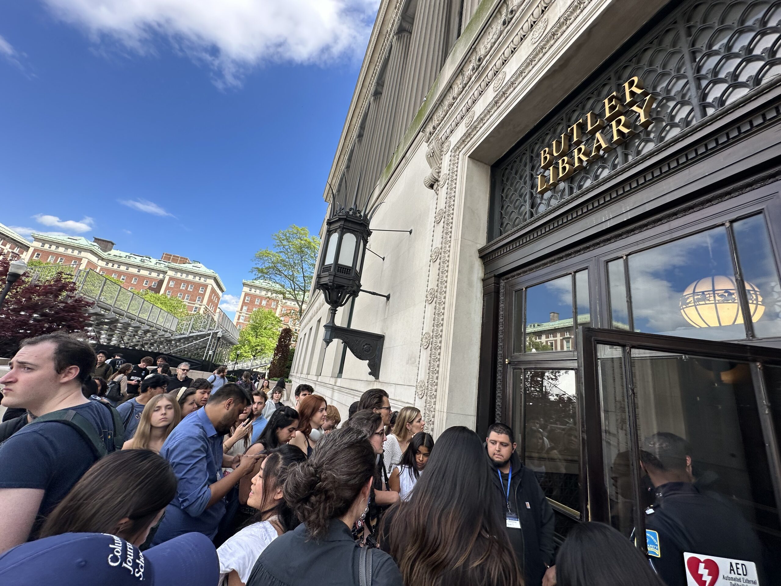 A chaotic scene unfolded outside Butler Library on May 7. (Credit: Dante Dallago)