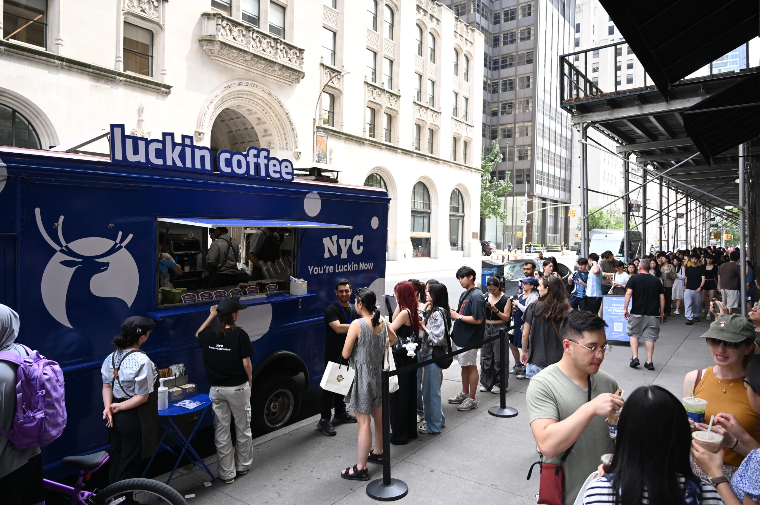 Coffee enthusiasts lined up around the block in the run up to the Chinese chain's New York City launch. (Credit: Tiffany Wang)