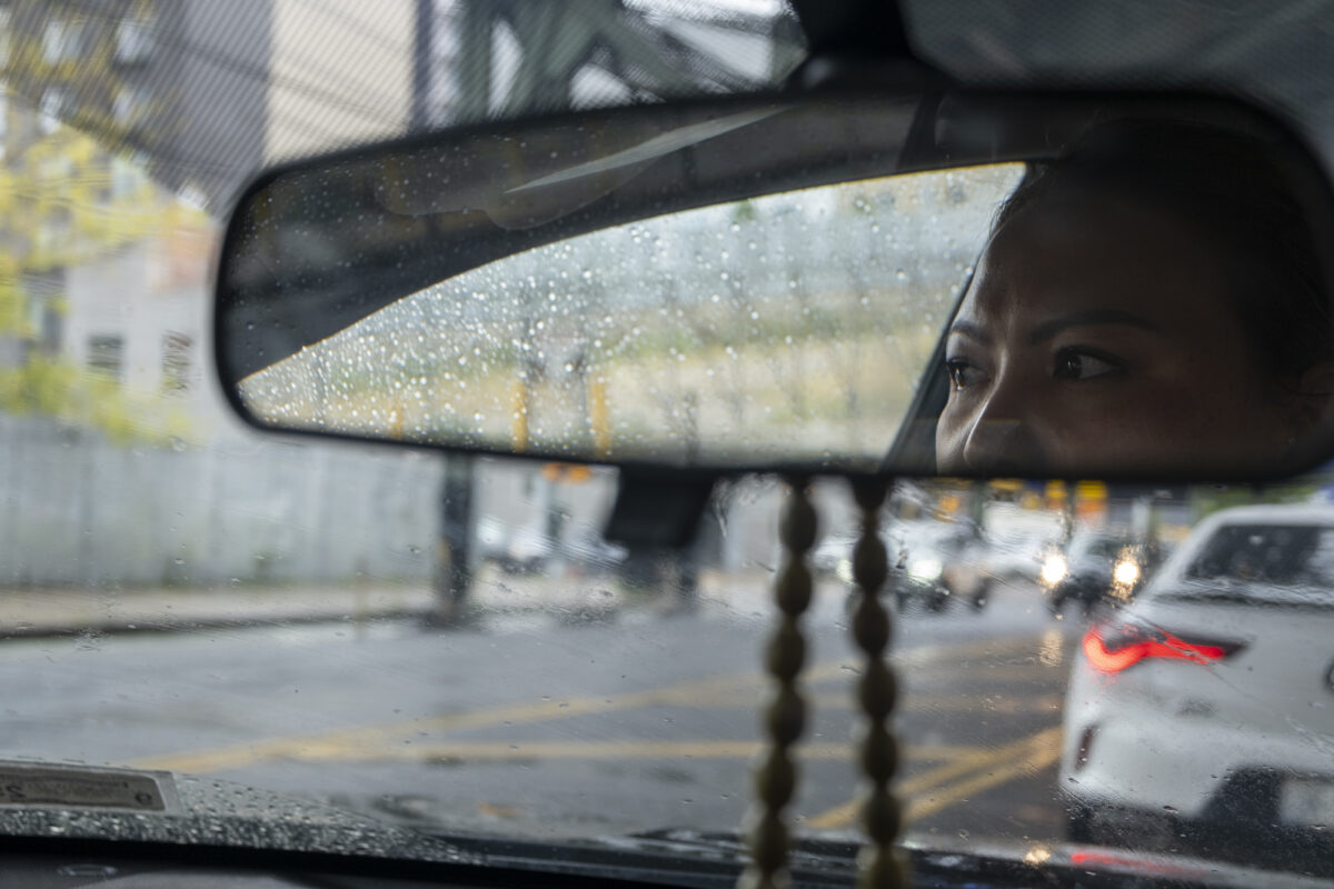 Uber driver Dinara Zhanpeissova drives through Queens, NY on Sep. 25, 2025. (Credit: Victor Heller)