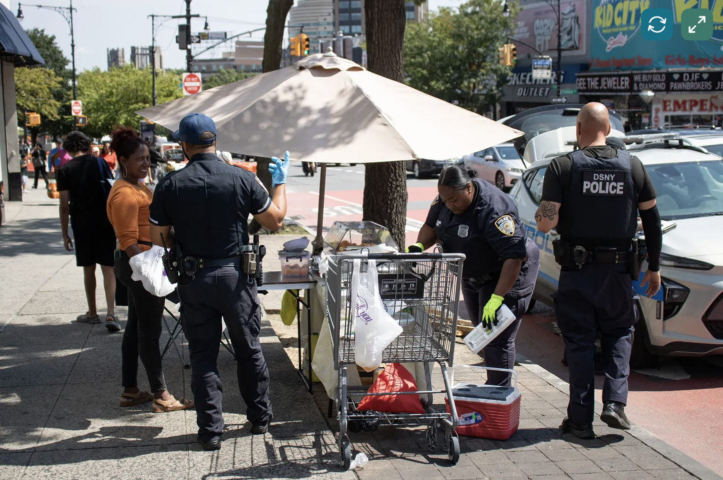 Sanitation police confiscate Vilma Guevara’s empanadas and arepas on September 3, 2026. (Credit: Nicole Williams Quezada)