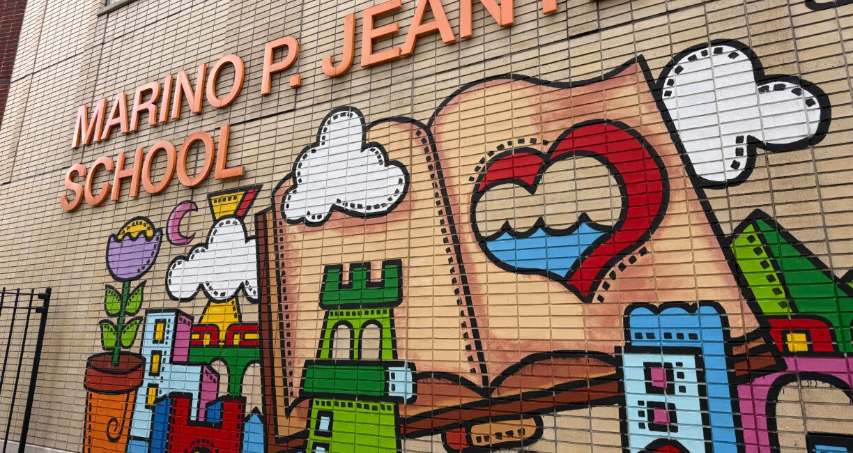 P.S. 19Q is the largest elementary school in Corona, Queens. Currently, just under 1,400 children are enrolled, a drop from the nearly 1,700 students the school had in 2023, according to NYC Open Data. (Credit: Karla Perez)