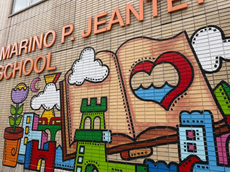P.S. 19Q is the largest elementary school in Corona, Queens. Currently, just under 1,400 children are enrolled, a drop from the nearly 1,700 students the school had in 2023, according to NYC Open Data. (Credit: Karla Perez)