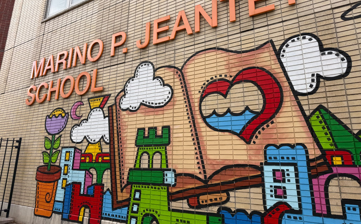 P.S. 19Q is the largest elementary school in Corona, Queens. Currently, just under 1,400 children are enrolled, a drop from the nearly 1,700 students the school had in 2023, according to NYC Open Data. (Credit: Karla Perez)